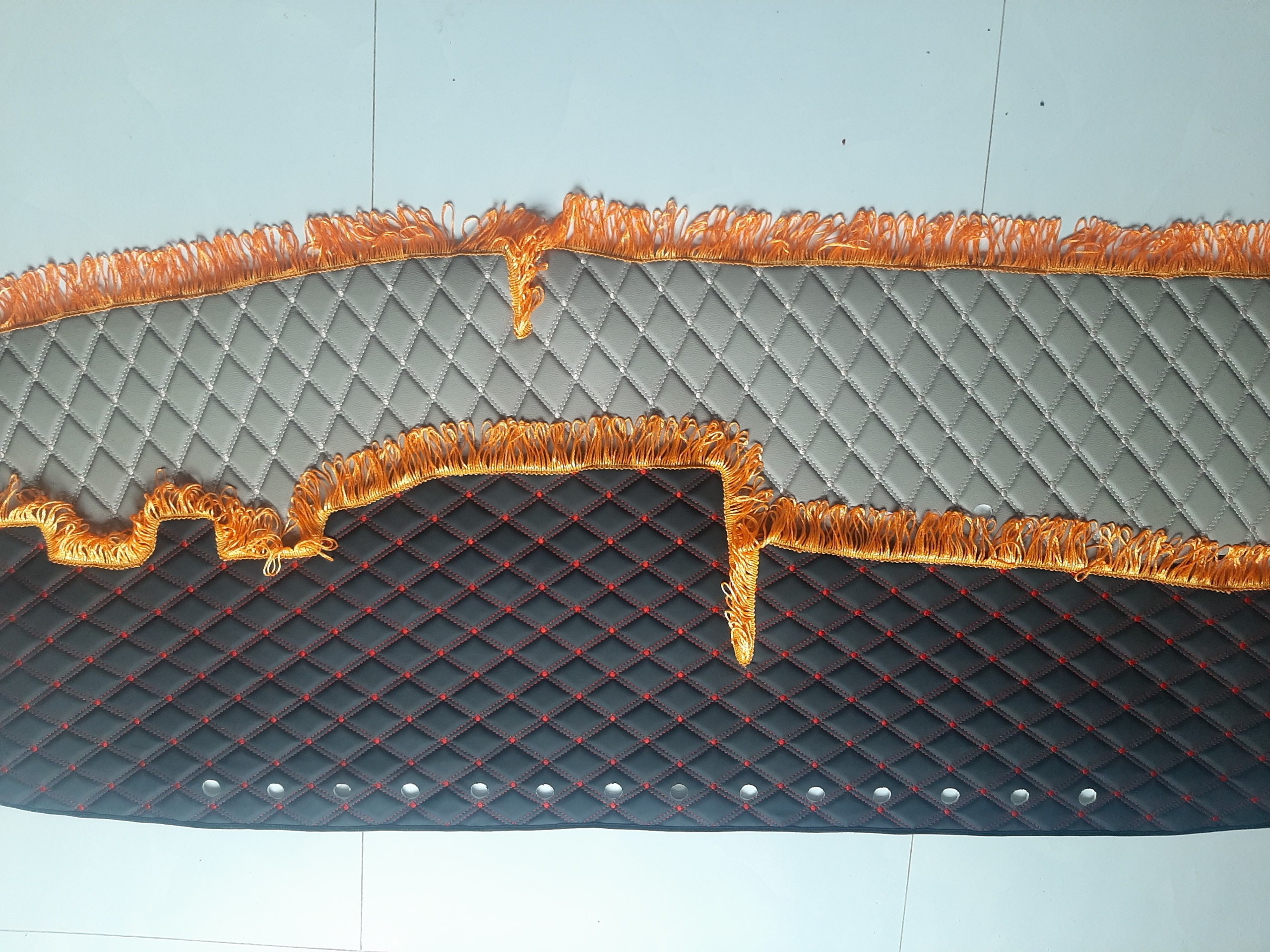 Thảm Lót Taplo Xe Tải